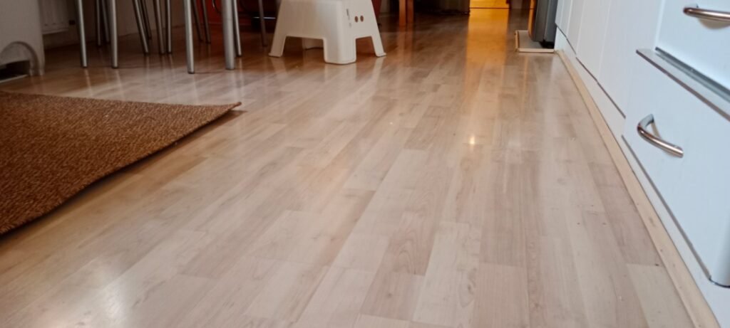 Piso madera claro