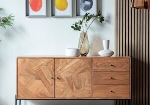 Mueble marquetería moderna.